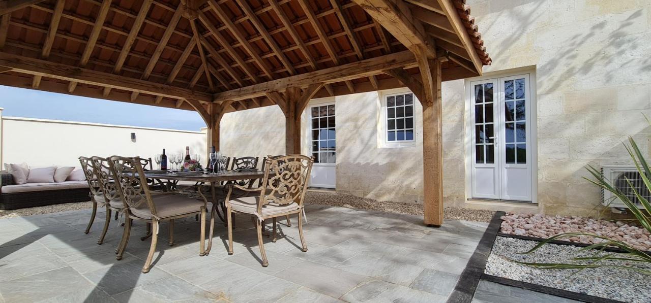 Dom Peyreton Prestige Cottages Set In A Charming Wine Property Villegouge 외부 사진